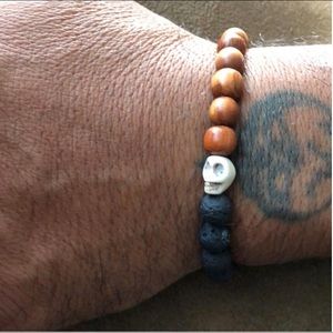 black lava rock & sandlewood bracelet with skull